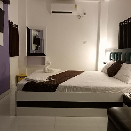 Hotel Green Leaf Calcutta  Esterno foto